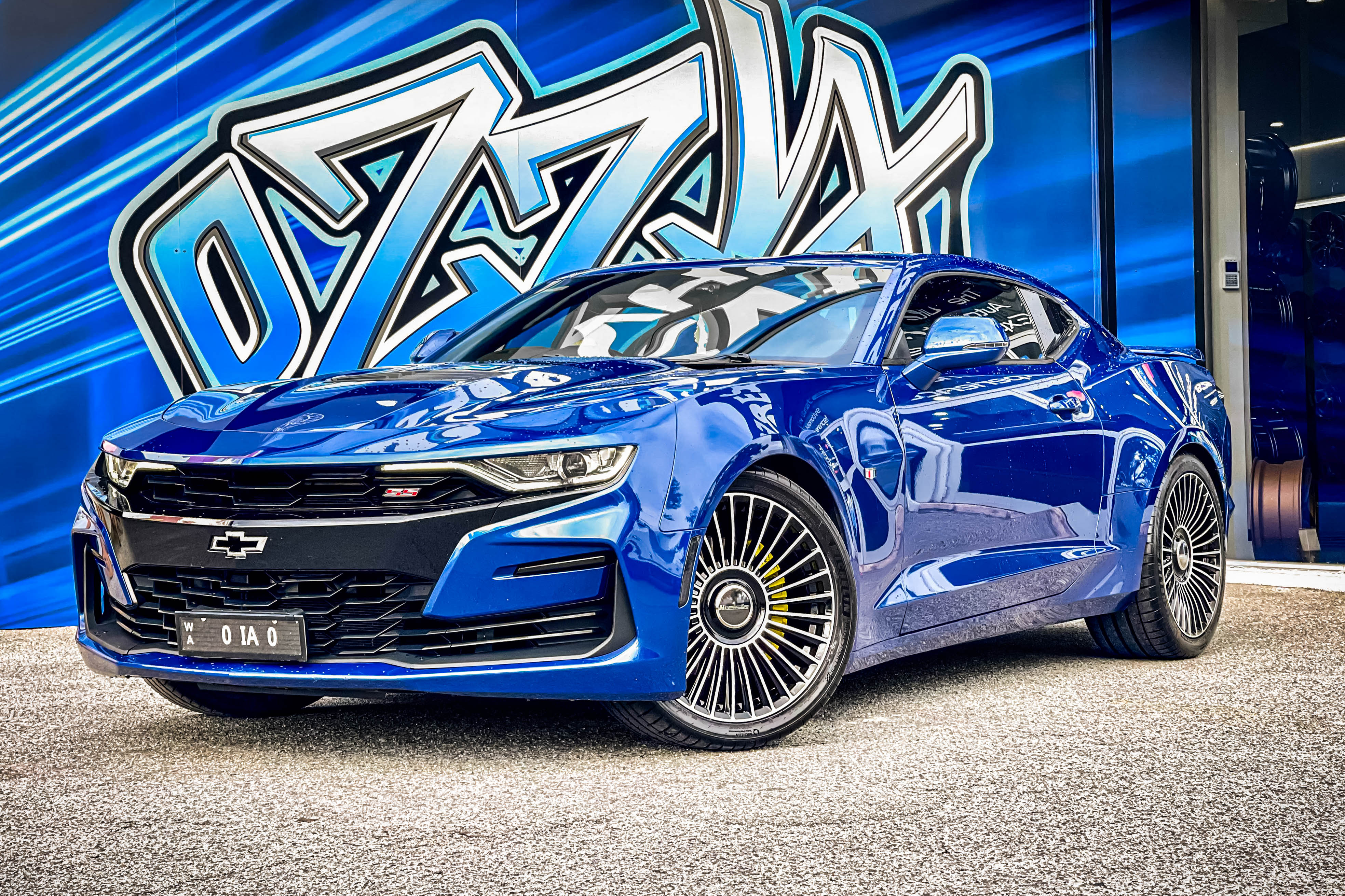 DUBAI_GLOSS_BLACK_MACHINED_FACE_1_1