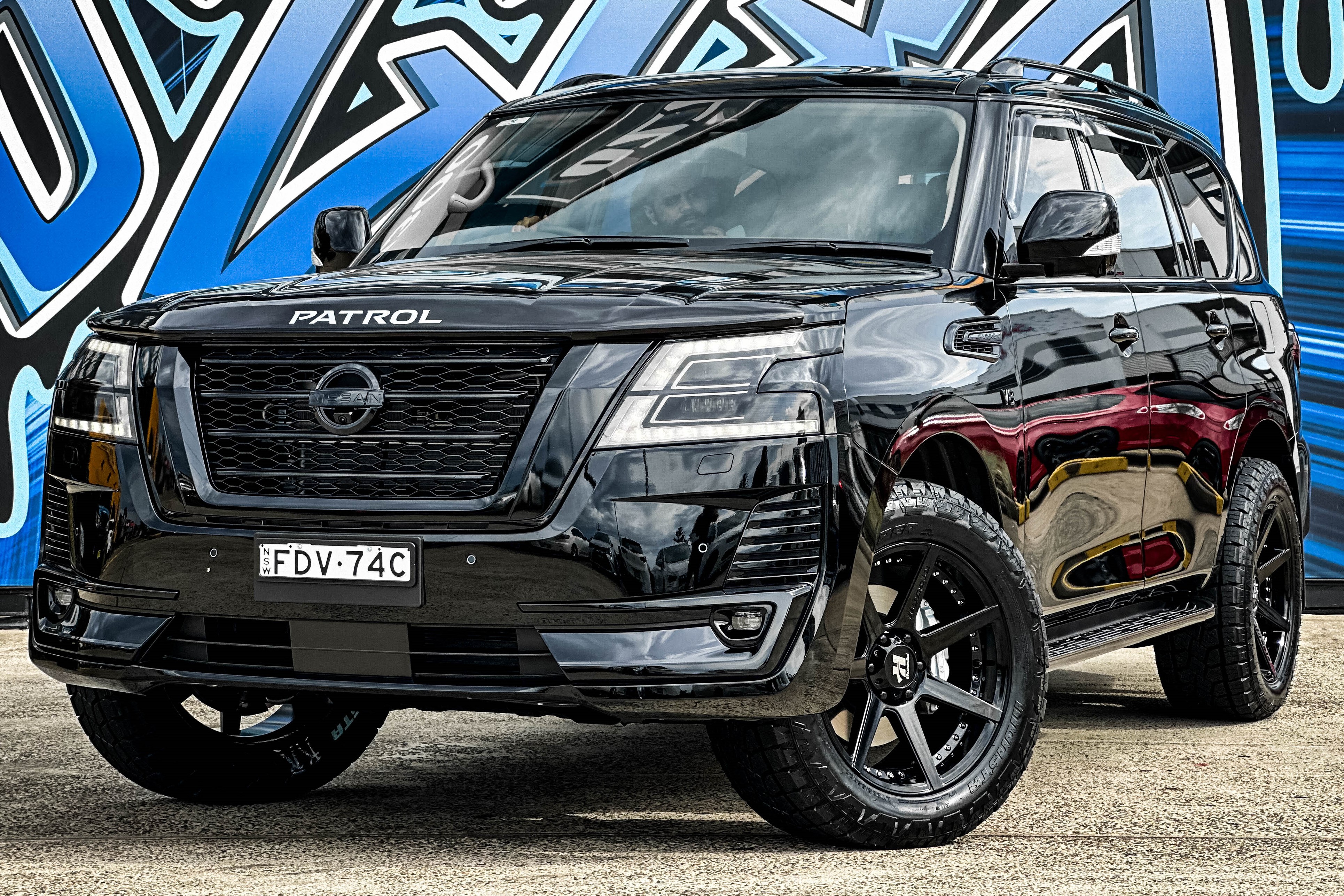 DYNASTY_GLOSS_BLACK_CHROME_BOLTS__2_