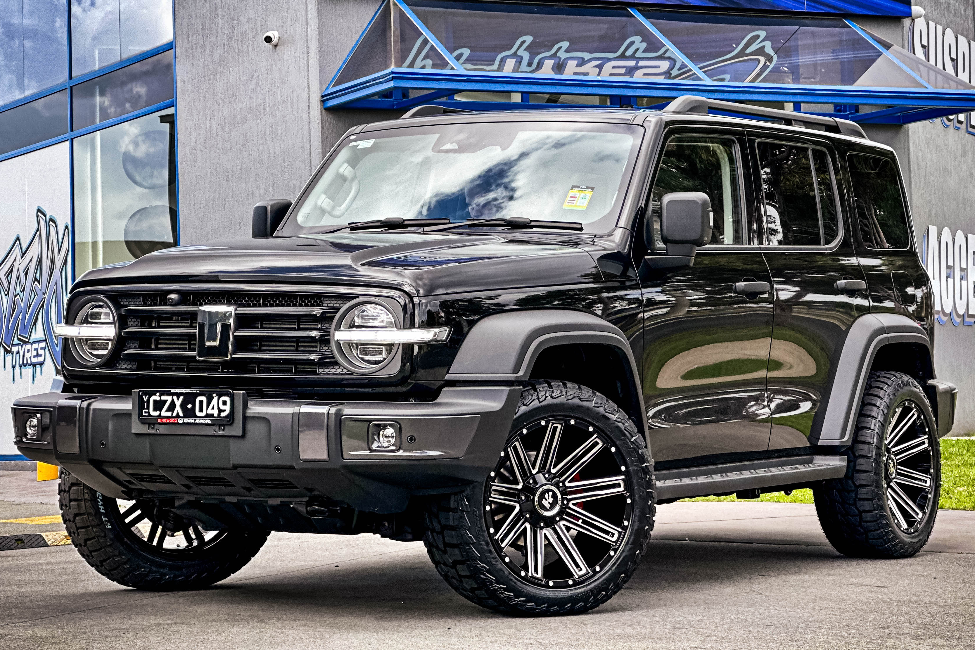 GAV_GLOSS_BLACK_MILLED_SPOKES_4__3_