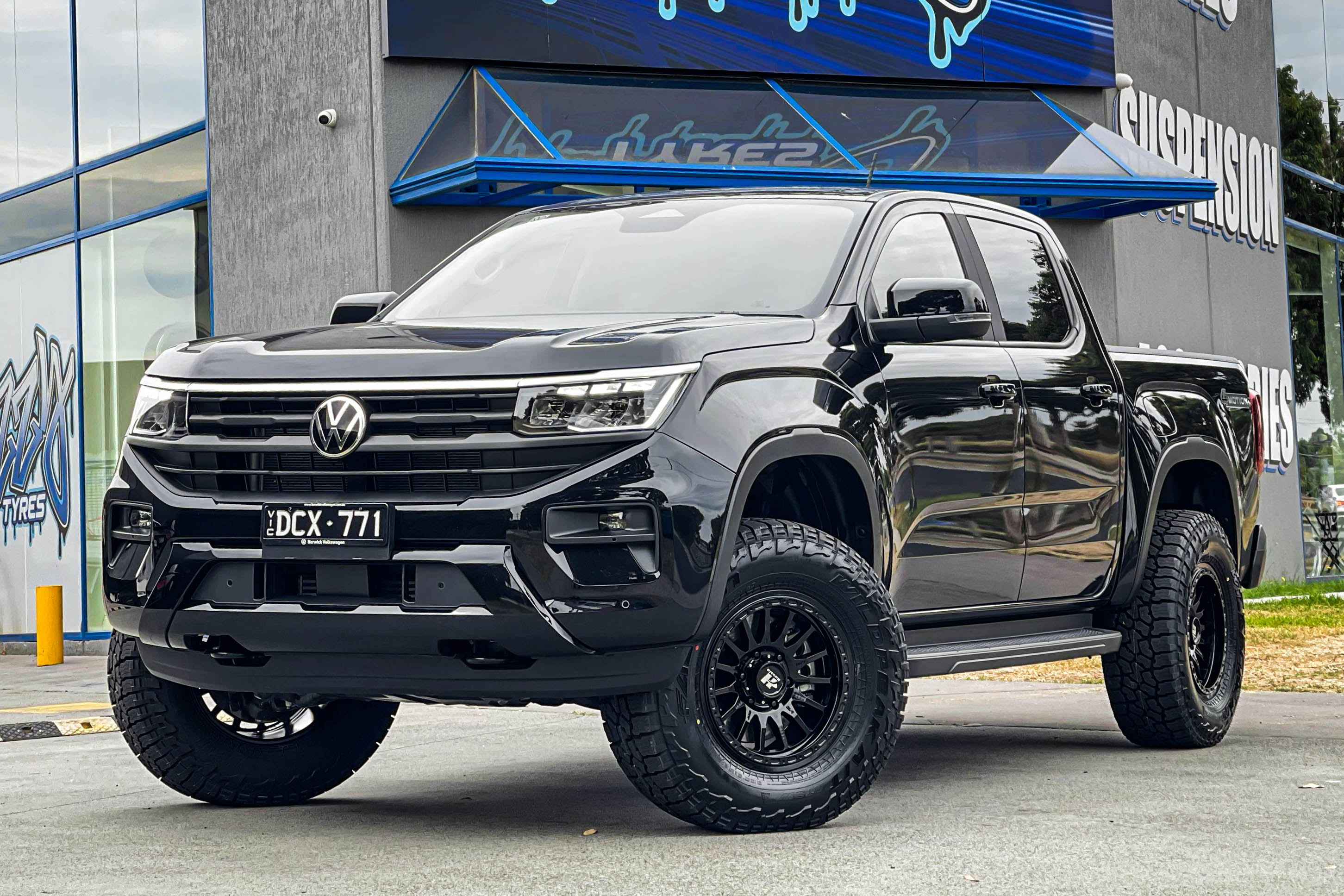 RUGGED_RACE_GLOSS_BLACK_6__3_