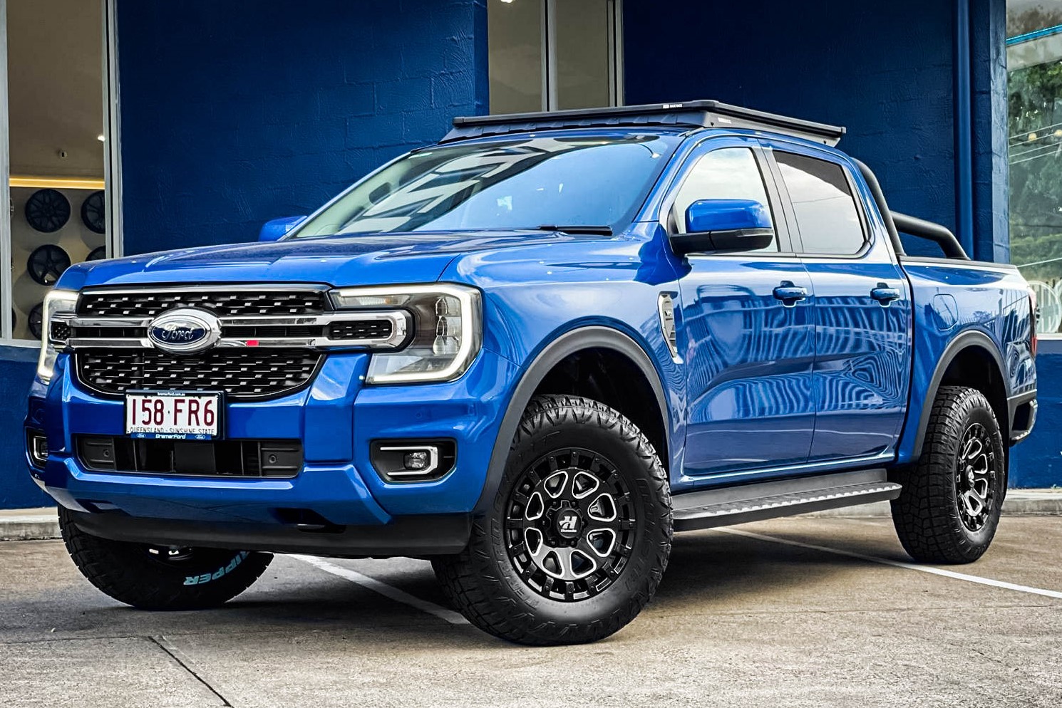 TAKE_OVER_GLOSS_BLACK_MILLED_SPOKES_BLACK_BOLTS_171__2_